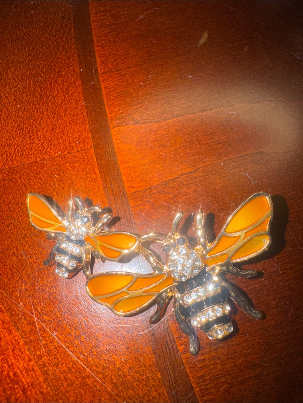 Gold Bee Brooch Set with Amber Enamel Wings - Women Jewelry - Picture 3 of 10